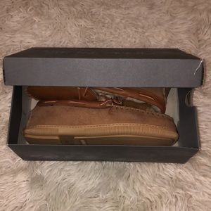 NIB Hush Puppies Tahoe Moccasin Slippers